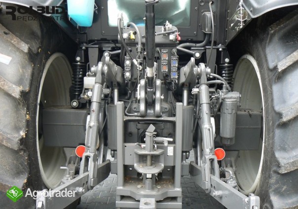 Ciągnik rolniczy Valtra T133 HiTech - maszyna demonstracyjna 2015 - zdjęcie 3
